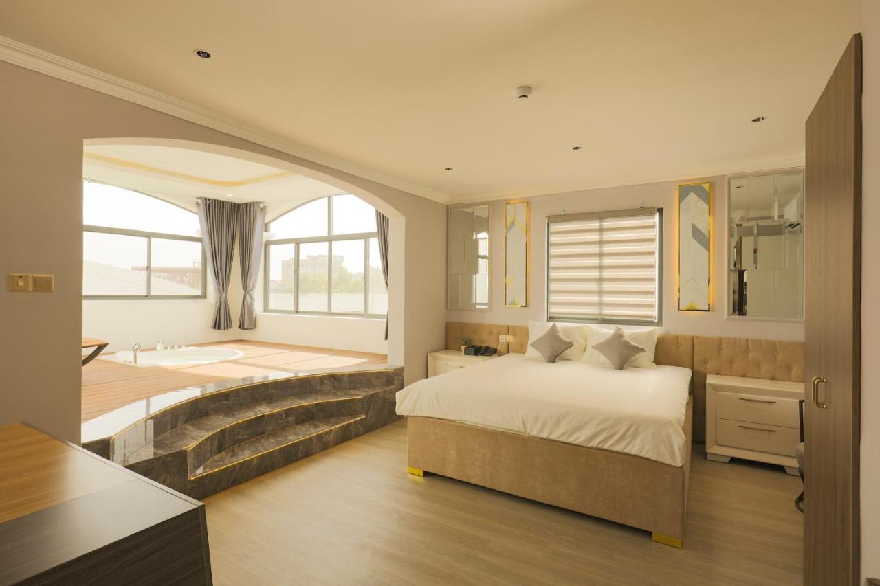 Phuoc Hung 3 Hotel Vĩnh Long 외부 사진