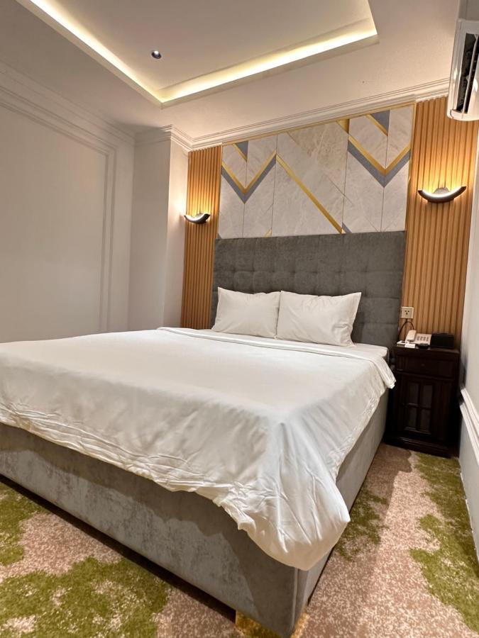Phuoc Hung 3 Hotel Vĩnh Long 외부 사진